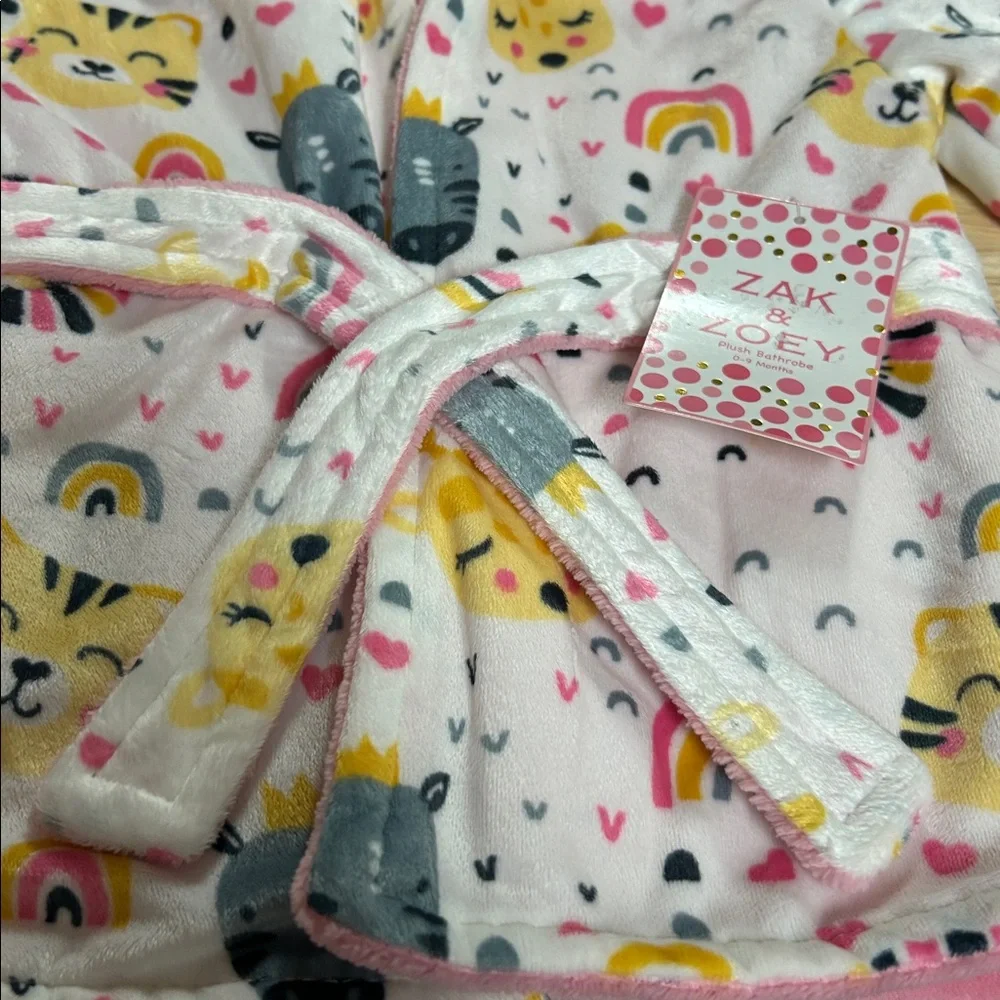 Zack & Zoey Colorful Animal Print Plush Pink and white Robe, 0-9 months NWT